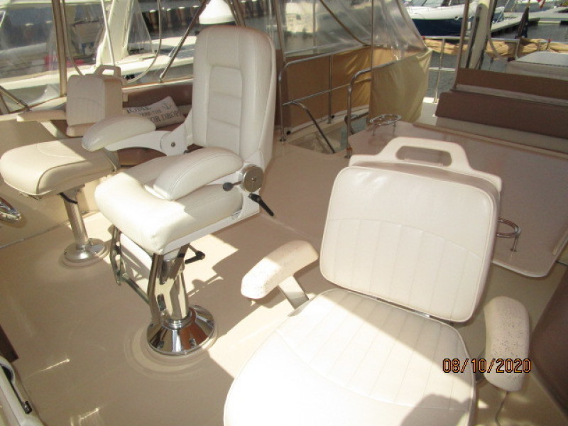 2007 Mainship "43" Trawler