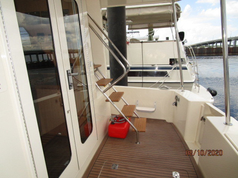 2007 Mainship "43" Trawler