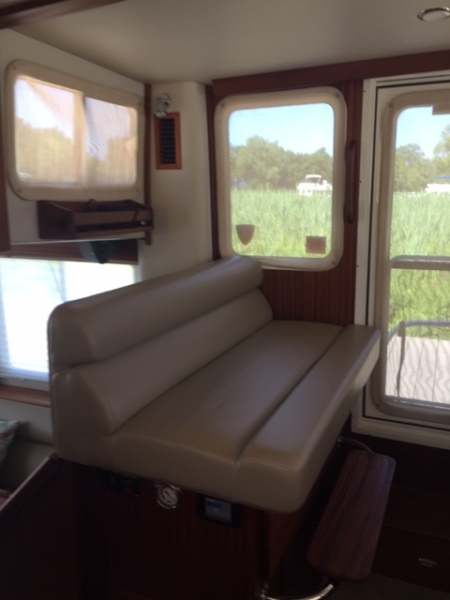 2018 American Tug 395