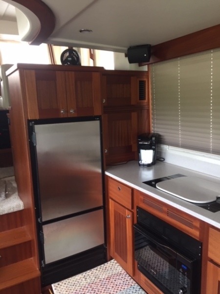 2018 American Tug 395