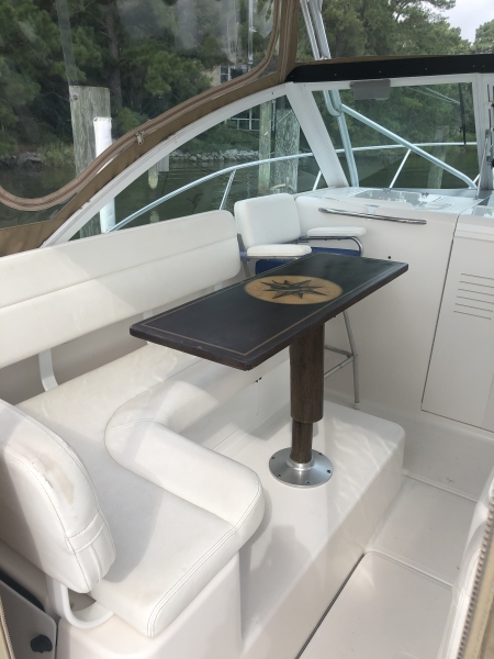 2000 Tiara Yachts Coronet