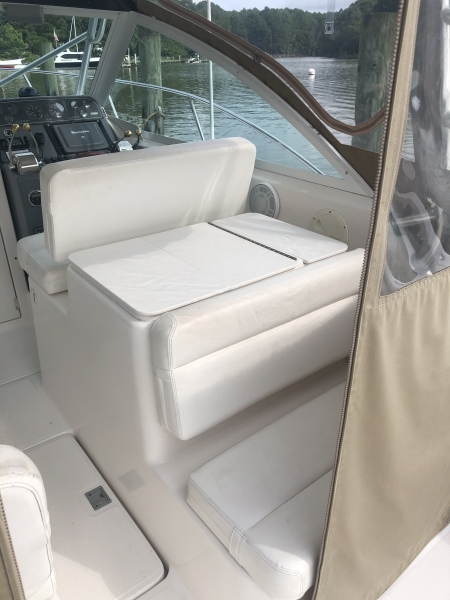 2000 Tiara Yachts Coronet