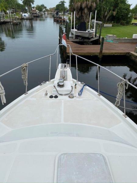 1988 Jefferson 42 Sundeck Motor