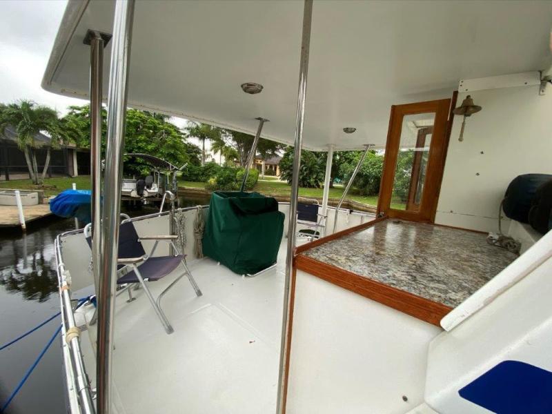 1988 Jefferson 42 Sundeck Motor