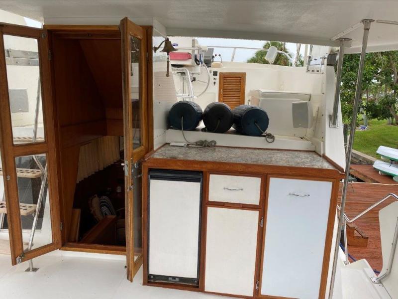 1988 Jefferson 42 Sundeck Motor