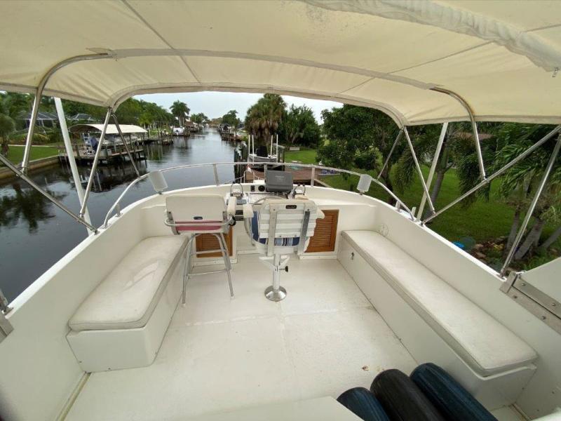 1988 Jefferson 42 Sundeck Motor