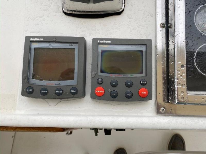1988 Jefferson 42 Sundeck Motor