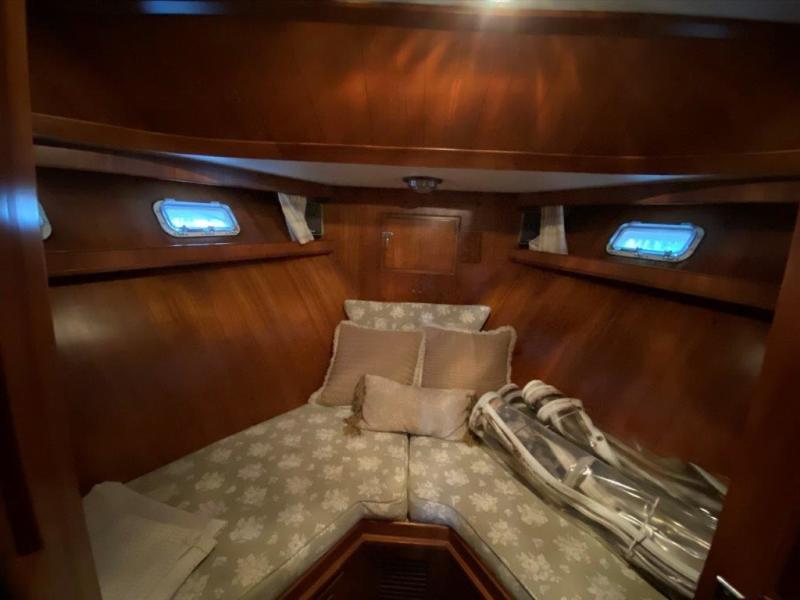1988 Jefferson 42 Sundeck Motor