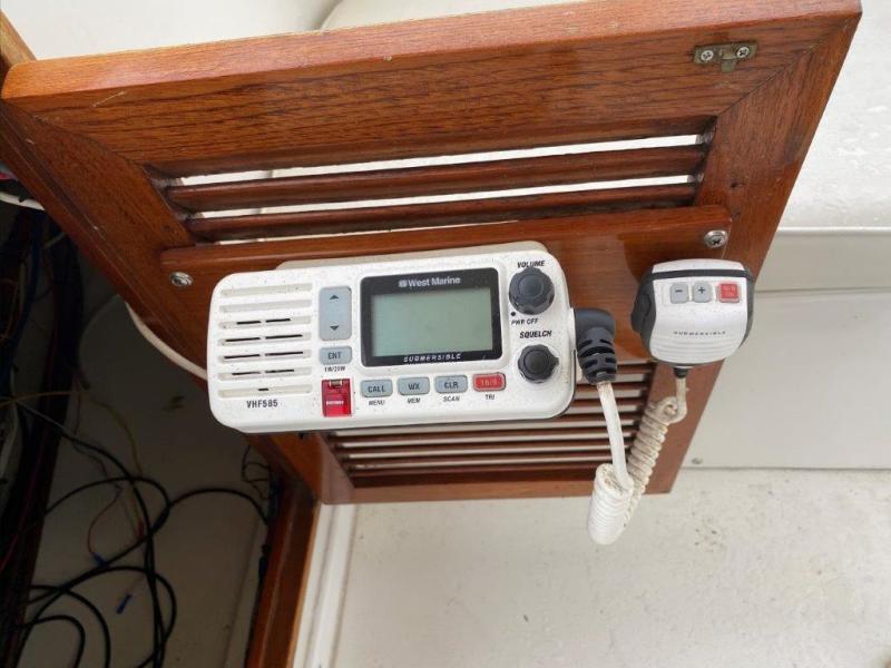 1988 Jefferson 42 Sundeck Motor