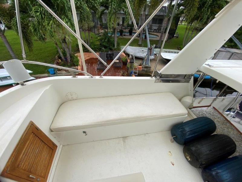 1988 Jefferson 42 Sundeck Motor