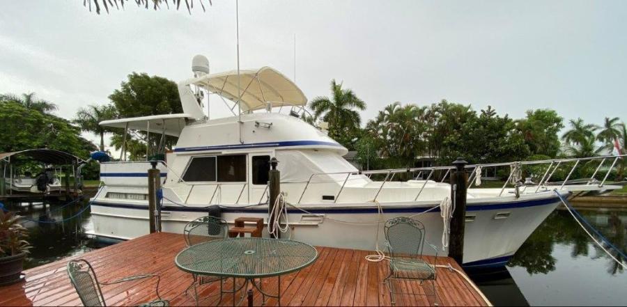 1988 Jefferson 42 Sundeck Motor