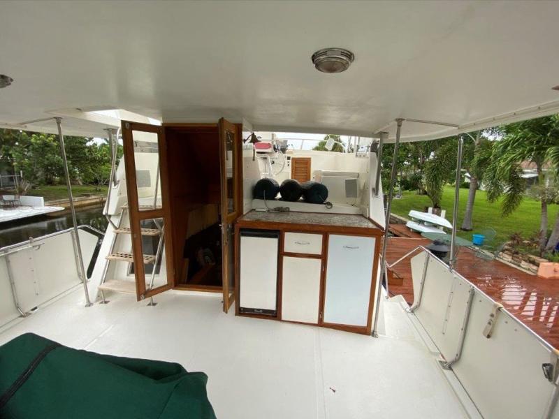 1988 Jefferson 42 Sundeck Motor