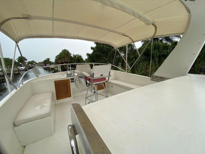 1988 Jefferson 42 Sundeck Motor