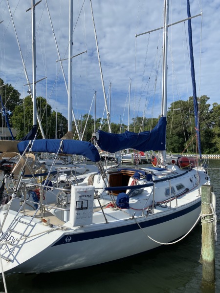 1985 Ericson Ericson 38