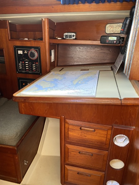 1985 Ericson Ericson 38