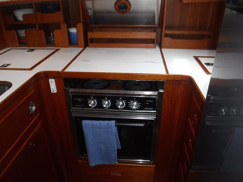 1988 Grand Banks Classic