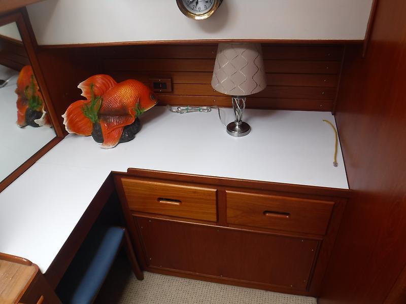 1988 Grand Banks Classic