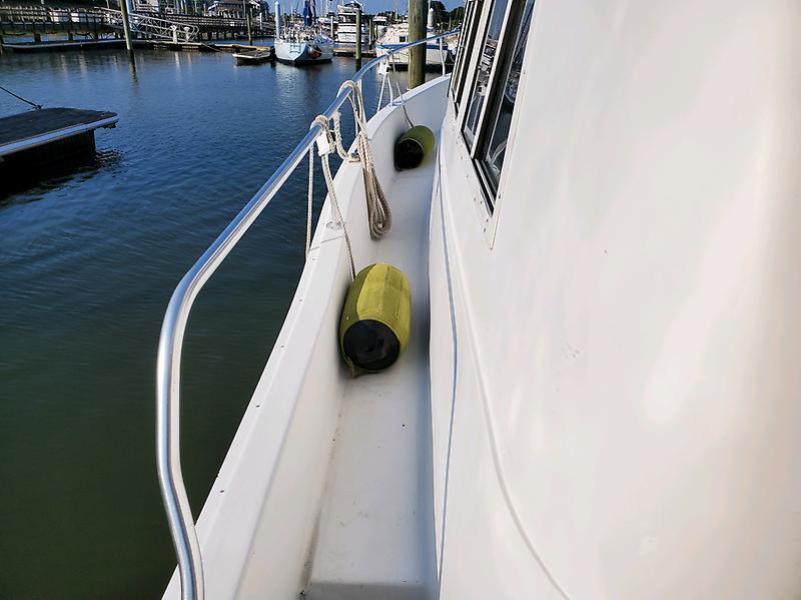 1997 Mainship 350