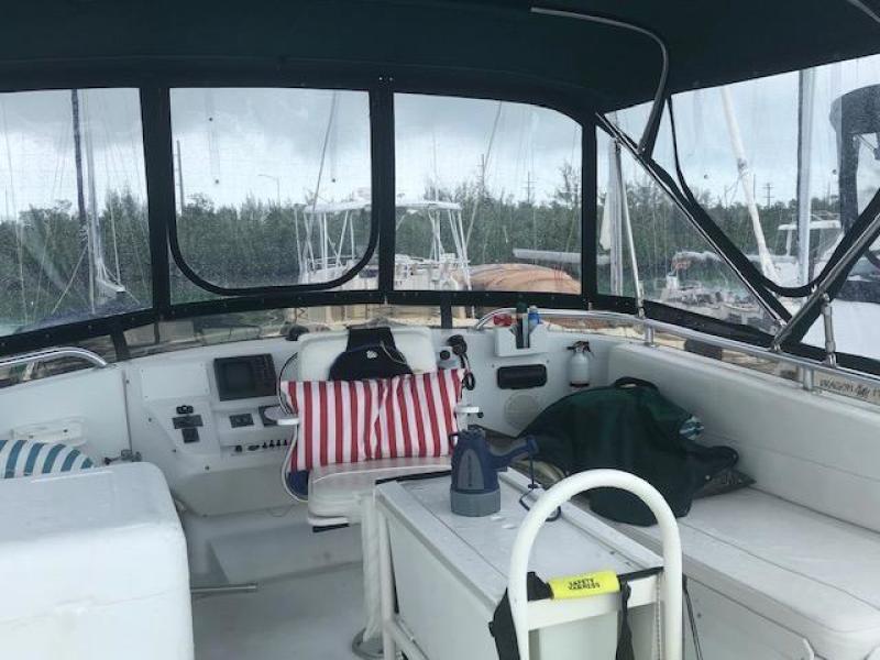 1997 Mainship 350