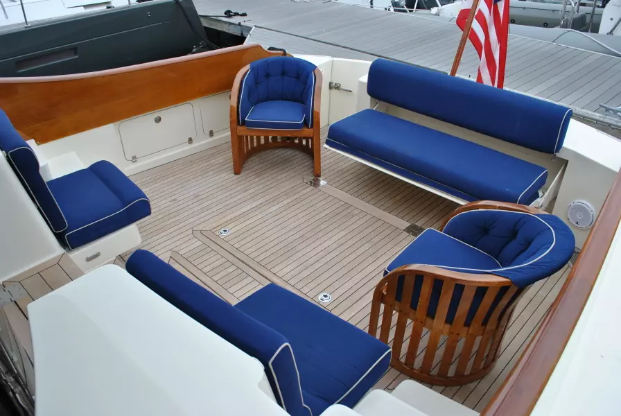 Aft Deck Seating