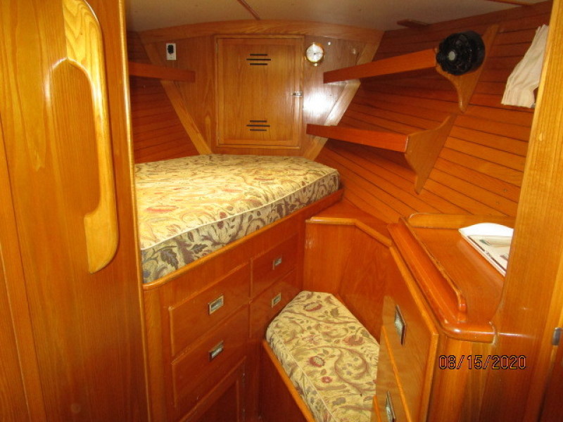 1982 Hinckley "50" Sou'Wester