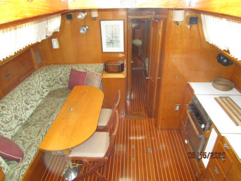 1982 Hinckley "50" Sou'Wester