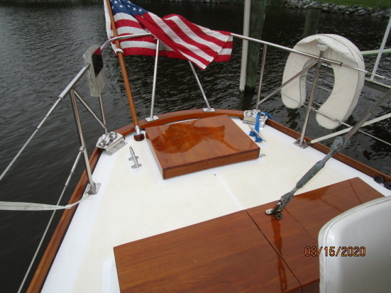1982 Hinckley "50" Sou'Wester