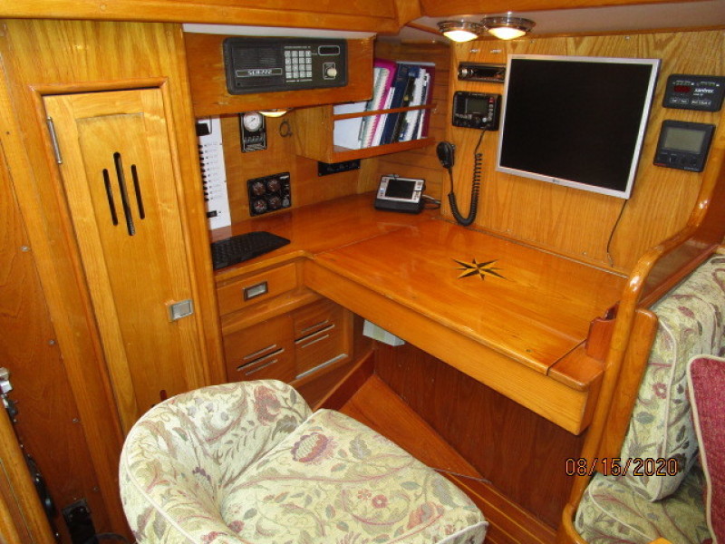 1982 Hinckley "50" Sou'Wester