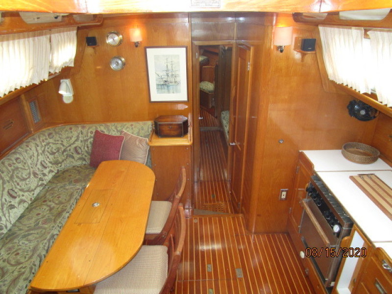 1982 Hinckley "50" Sou'Wester