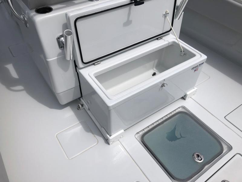 35' 2017 Contender 35 ST