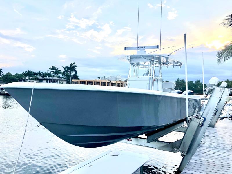 35' 2017 Contender 35 ST