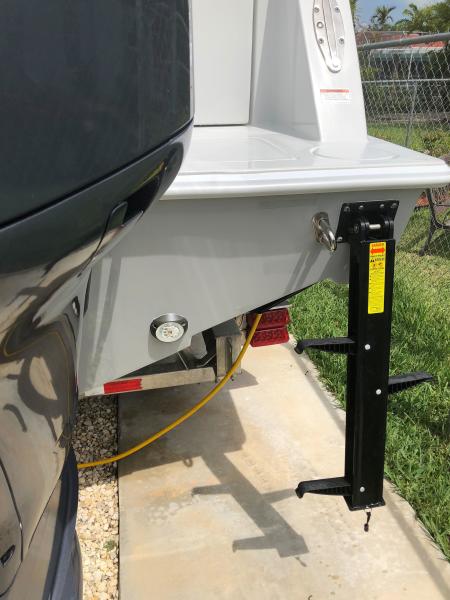 35' 2017 Contender 35 ST