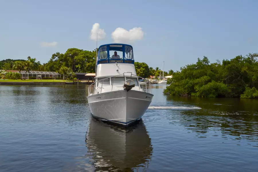 1982 Mainship 34 Trawler