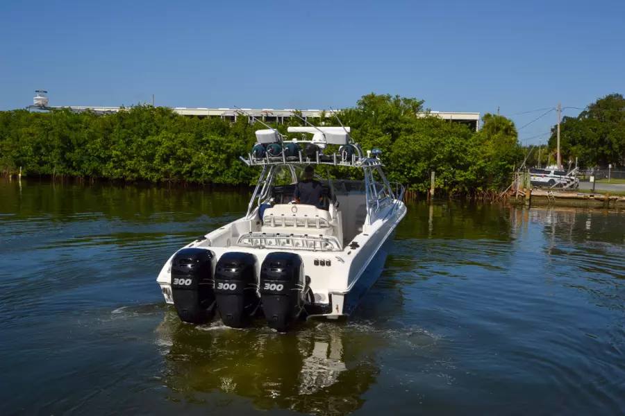 2008 Fountain 38 LX
