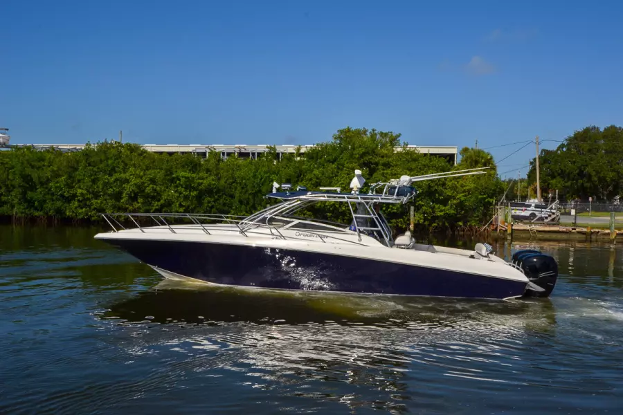 2008 Fountain 38 LX