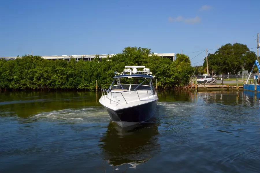 2008 Fountain 38 LX
