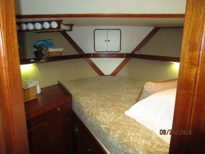 1981 Gulfstar "38" Motor Cruiser
