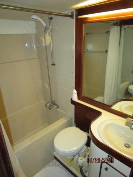 1981 Gulfstar "38" Motor Cruiser
