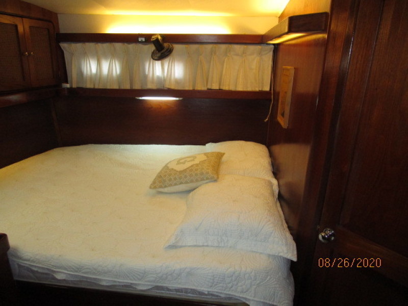 1981 Gulfstar "38" Motor Cruiser