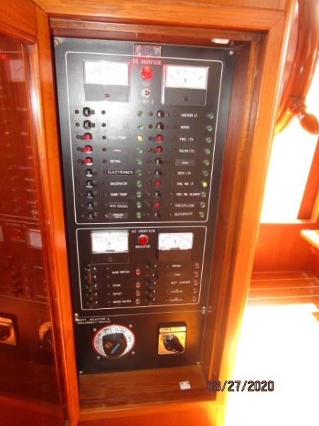 2004 Mariner "38" Europa