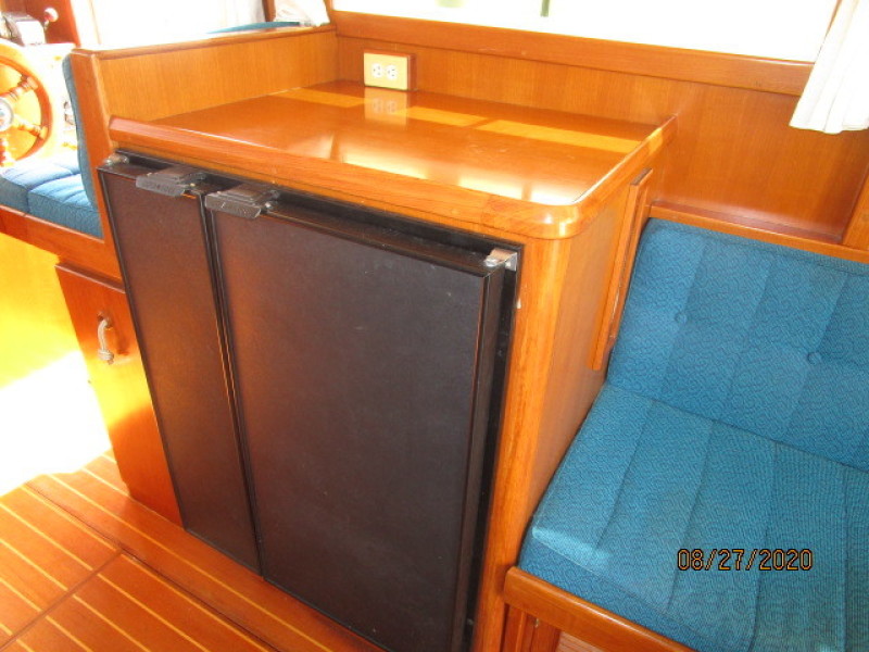 2004 Mariner "38" Europa