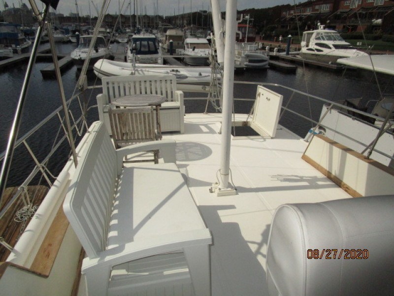 2004 Mariner "38" Europa