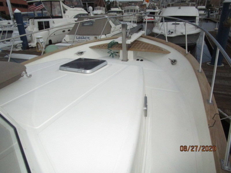 2004 Mariner "38" Europa