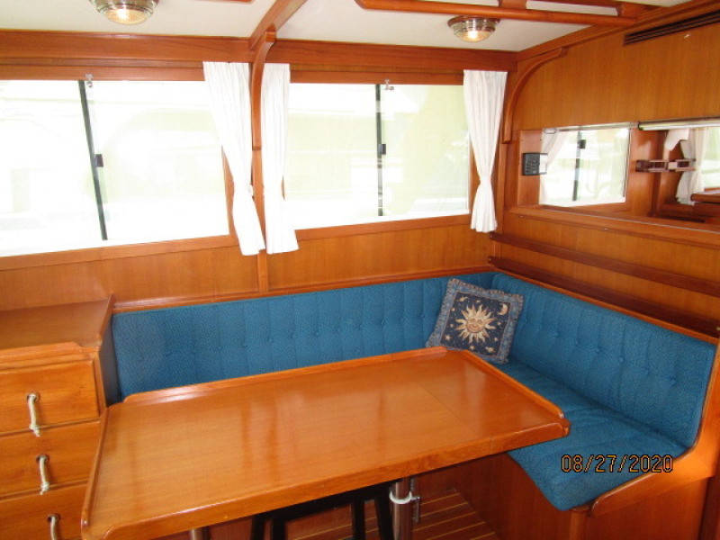 2004 Mariner "38" Europa