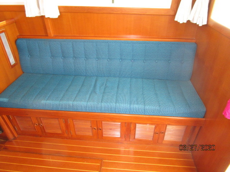2004 Mariner "38" Europa