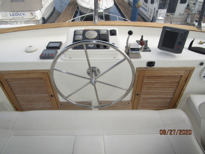 2004 Mariner "38" Europa