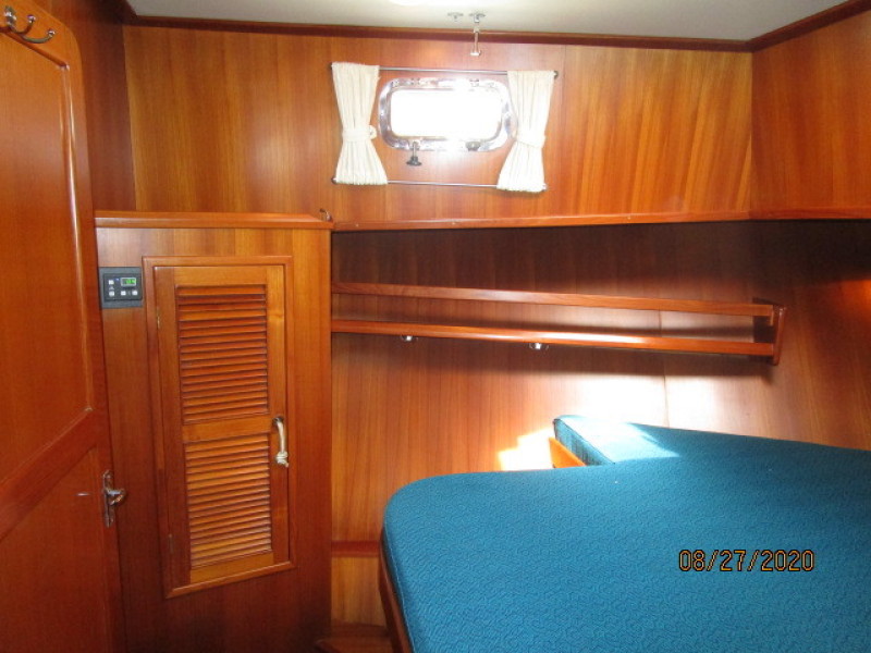 2004 Mariner "38" Europa