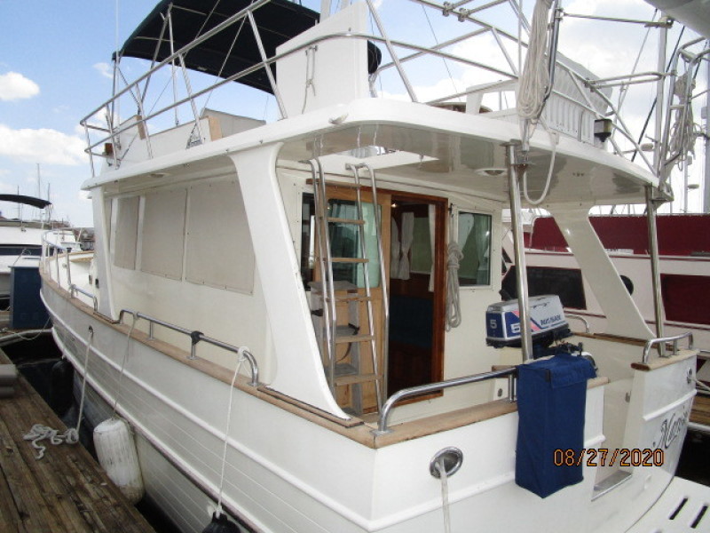 2004 Mariner "38" Europa