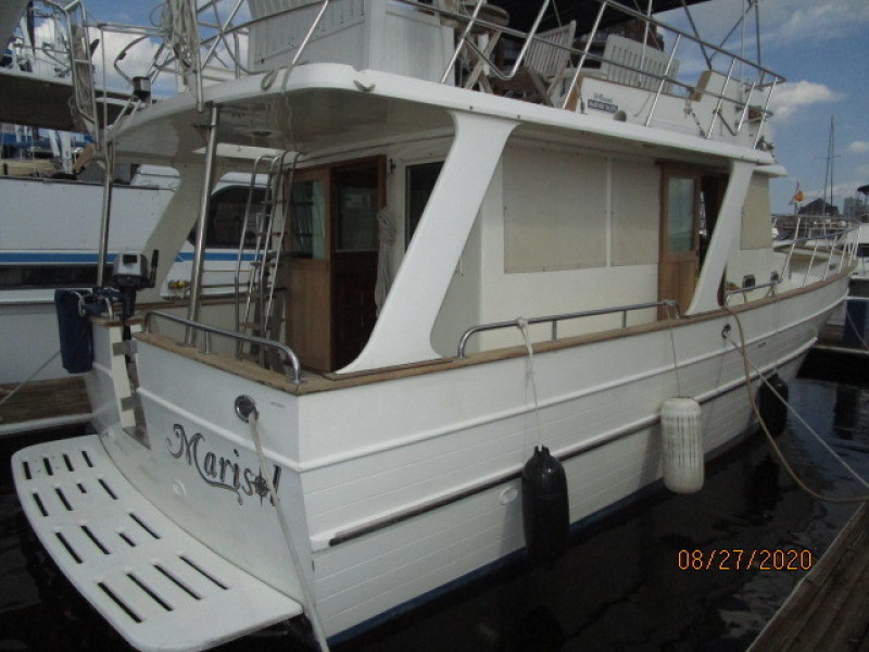 2004 Mariner "38" Europa