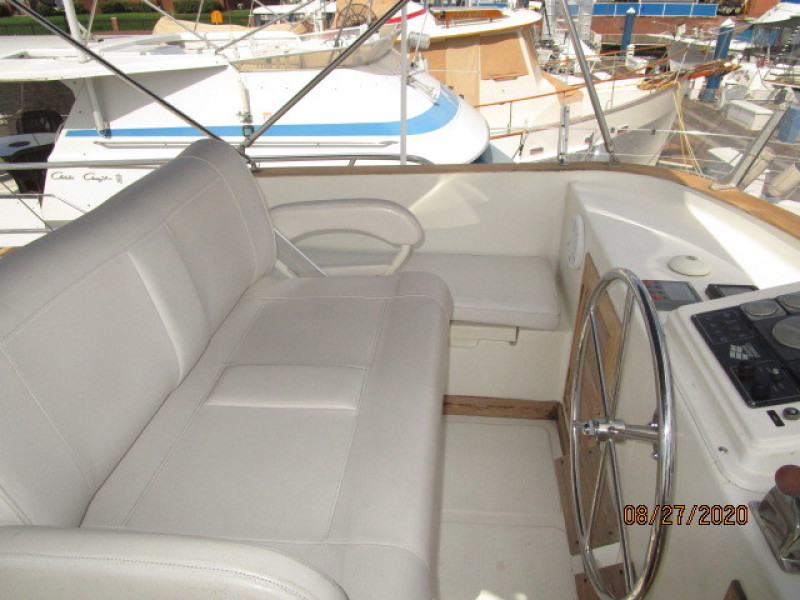 2004 Mariner "38" Europa